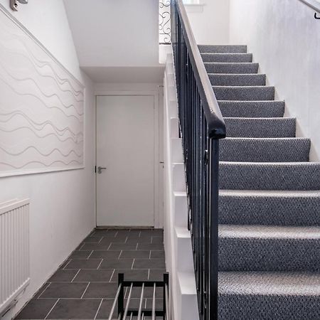 The Douglas - Spacious 2 Bed Apartment In Uddingston Εξωτερικό φωτογραφία