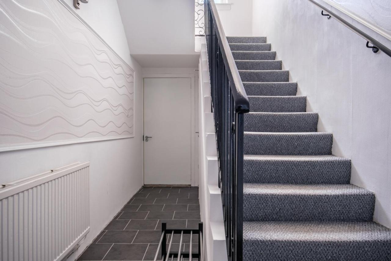 The Douglas - Spacious 2 Bed Apartment In Uddingston Εξωτερικό φωτογραφία