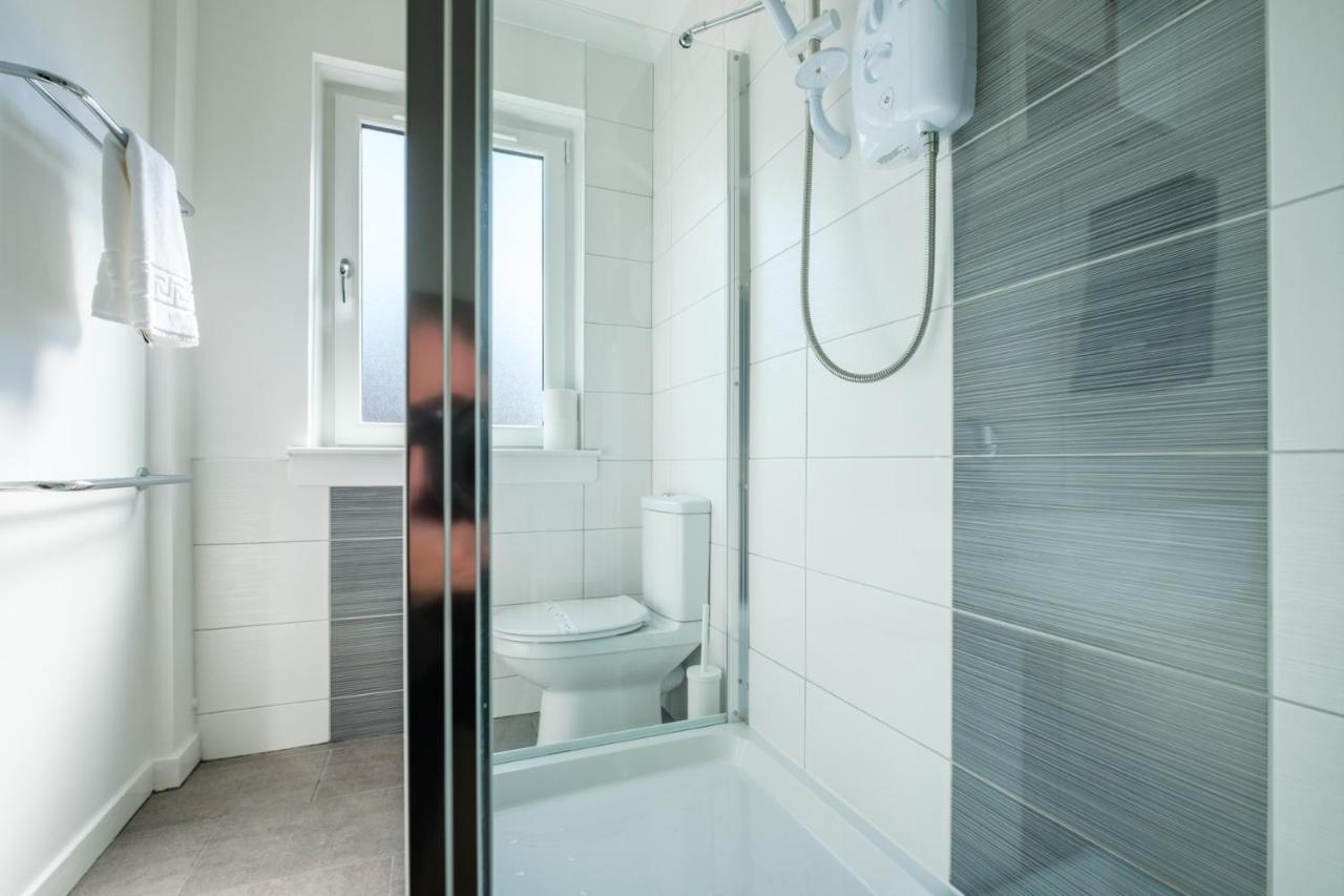 The Douglas - Spacious 2 Bed Apartment In Uddingston Εξωτερικό φωτογραφία