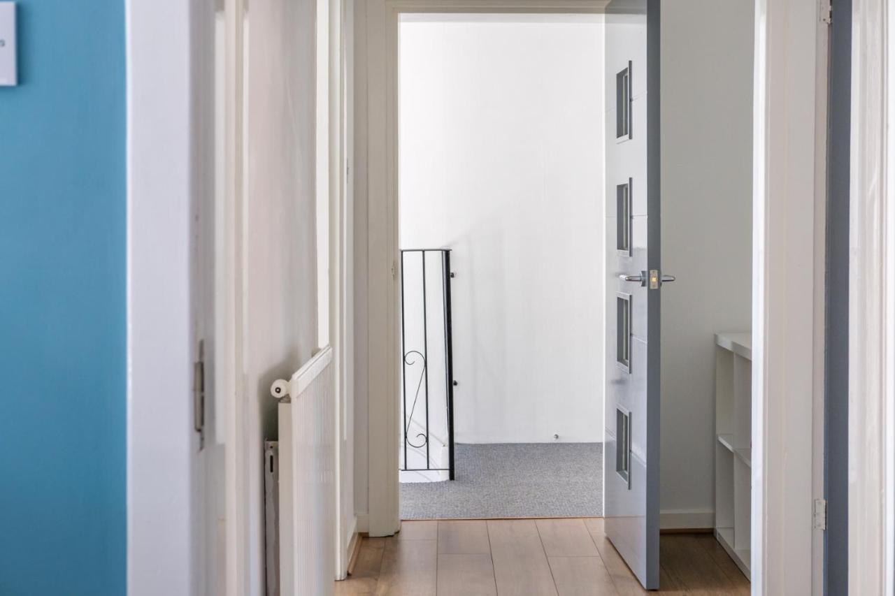 The Douglas - Spacious 2 Bed Apartment In Uddingston Εξωτερικό φωτογραφία