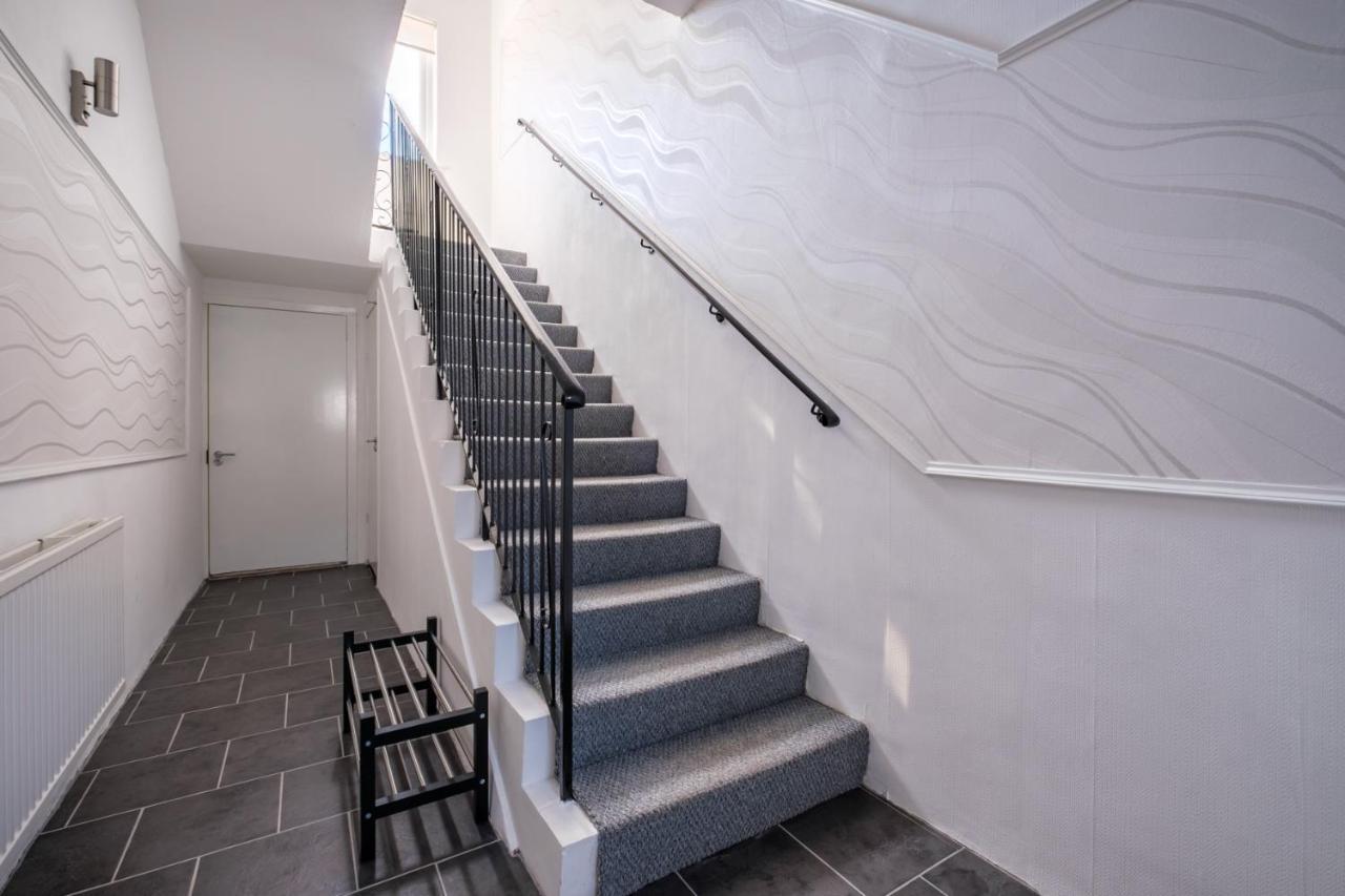 The Douglas - Spacious 2 Bed Apartment In Uddingston Εξωτερικό φωτογραφία