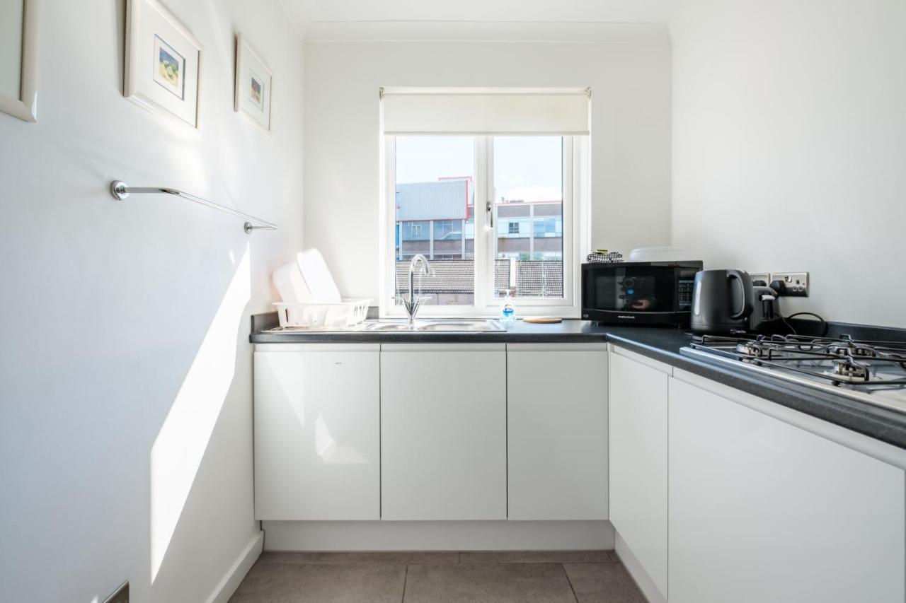 The Douglas - Spacious 2 Bed Apartment In Uddingston Εξωτερικό φωτογραφία