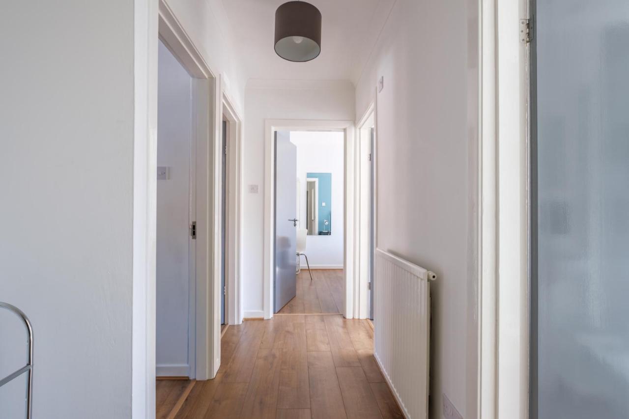 The Douglas - Spacious 2 Bed Apartment In Uddingston Εξωτερικό φωτογραφία